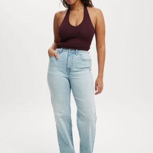 Curvy Stretch Straight Jean