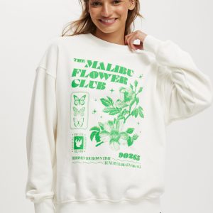 Classic Graphic Crew Sweatshirt