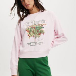 Classic Fleece Graphic Raglan Crew Sweatshirt