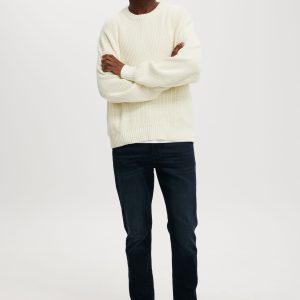 Relaxed Tapered Jean