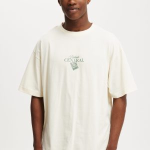 Box Fit Graphic T-Shirt