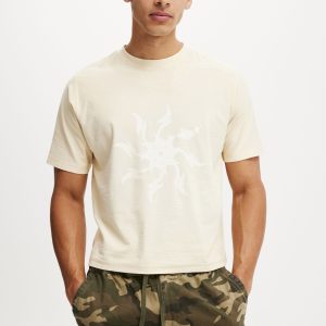 Cropped Fit Graphic T-Shirt