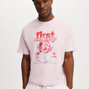 Cropped Fit Graphic T-Shirt
