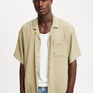 Box Fit Short Sleeve Shirt