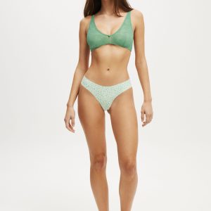 The Invisible Cheeky Brief