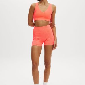 Seamless Pocket Shortie Short