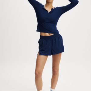 On The Fly Curve Short