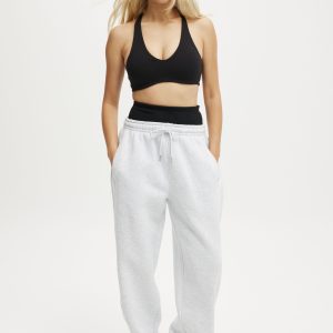 Plush Essential Barrel Sweatpant