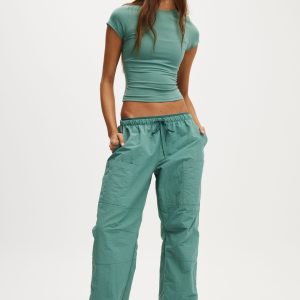 Barrel Leg Woven Pant